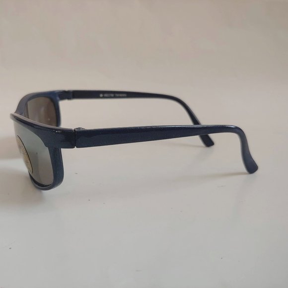 NWT TruVintage 90's Kids Nylon 8 Base Wrap around Smoke Mirrored Sunglasses - Picture 2 of 4